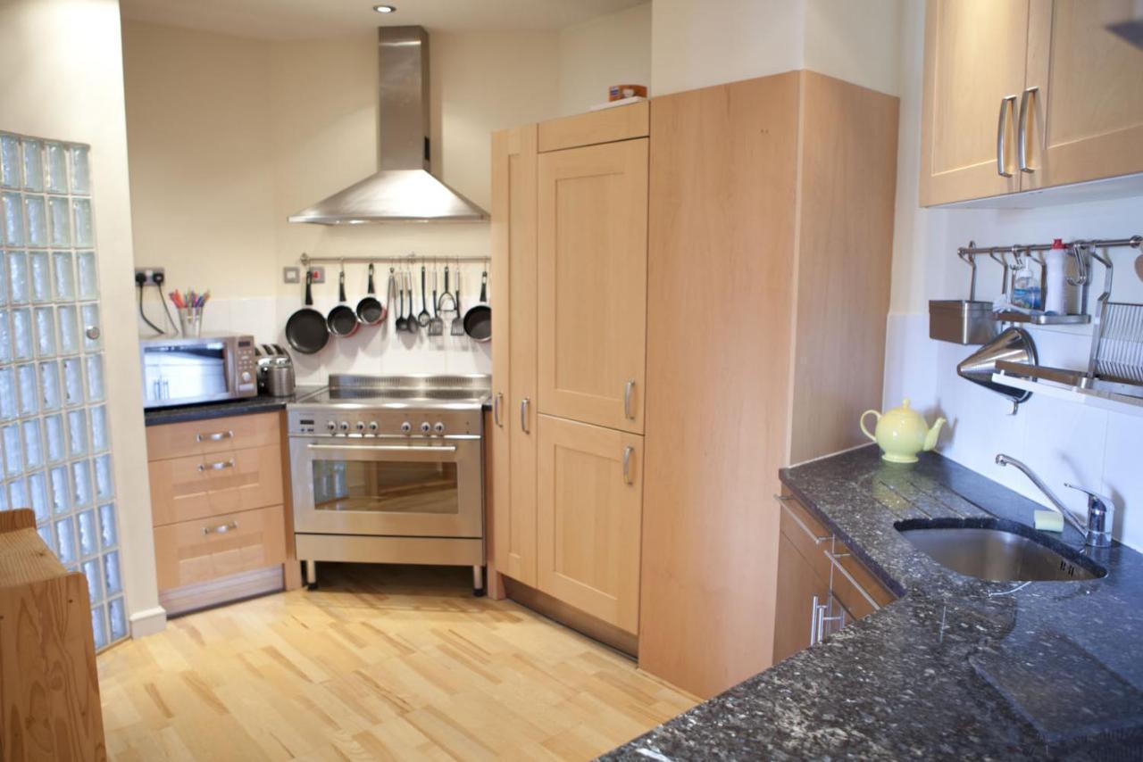 Toothbrush Apartments - Central Ipswich St Peters St ภายนอก รูปภาพ